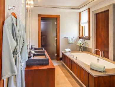 Contemporary Luxury Aspen Location Ski Home 6 Bed 8 Baths